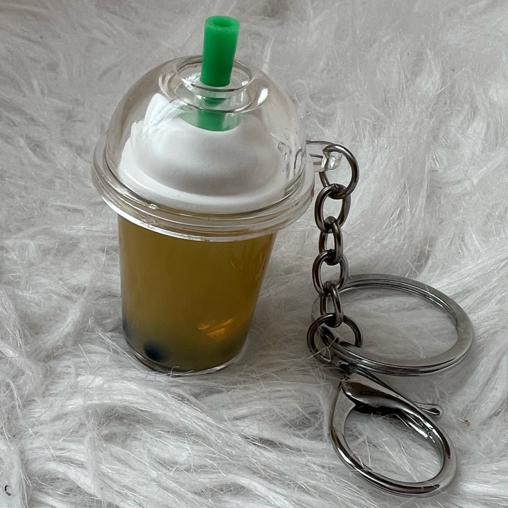 Cat Milk Cap Drinks key Chain - Picture 3 of 4